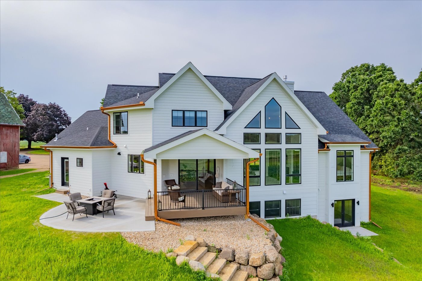 Capitalizing on North Georgia’s Window and Door Trends: A Contractor’s Guide to 2024