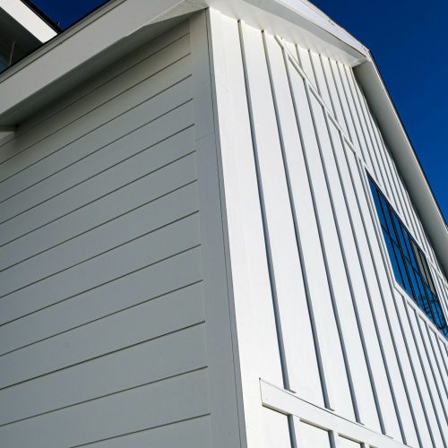 Modern Farmhouse - James Hardie Fiber Cement